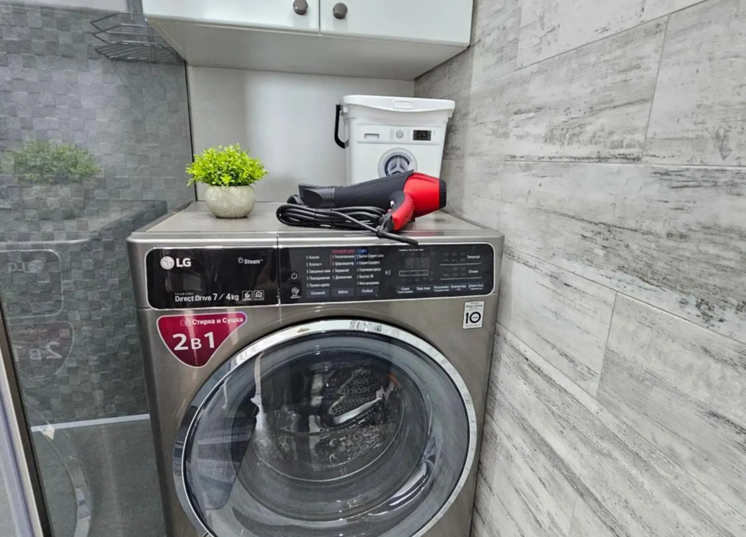 3 Room Gagarin Park Residential Complex Near Mega Shopping Mall Almaty